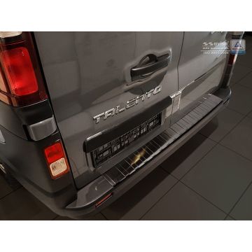 Avisa Zwart RVS Achterbumperprotector passend voor Opel Vivaro 2014-2019 & Renault Trafic 2014-2019 & FL 2019- / Fiat Talento 2016- / Nissan NV300 2016-2019 & FL 2019-2021 'Ribs'